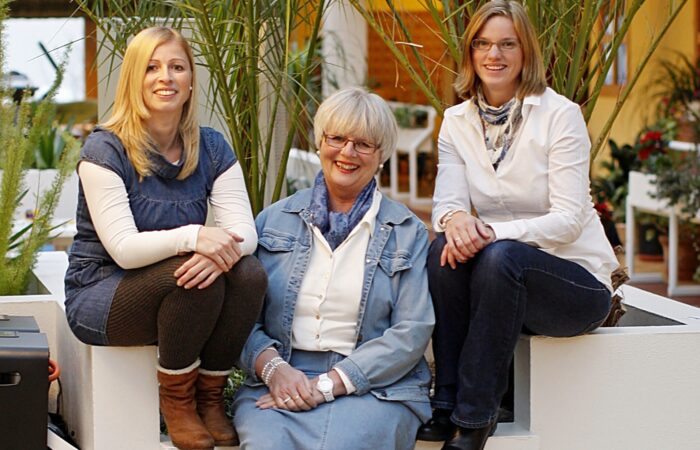 Ansatte i OKS i 2012, Tove, Kari og Rut